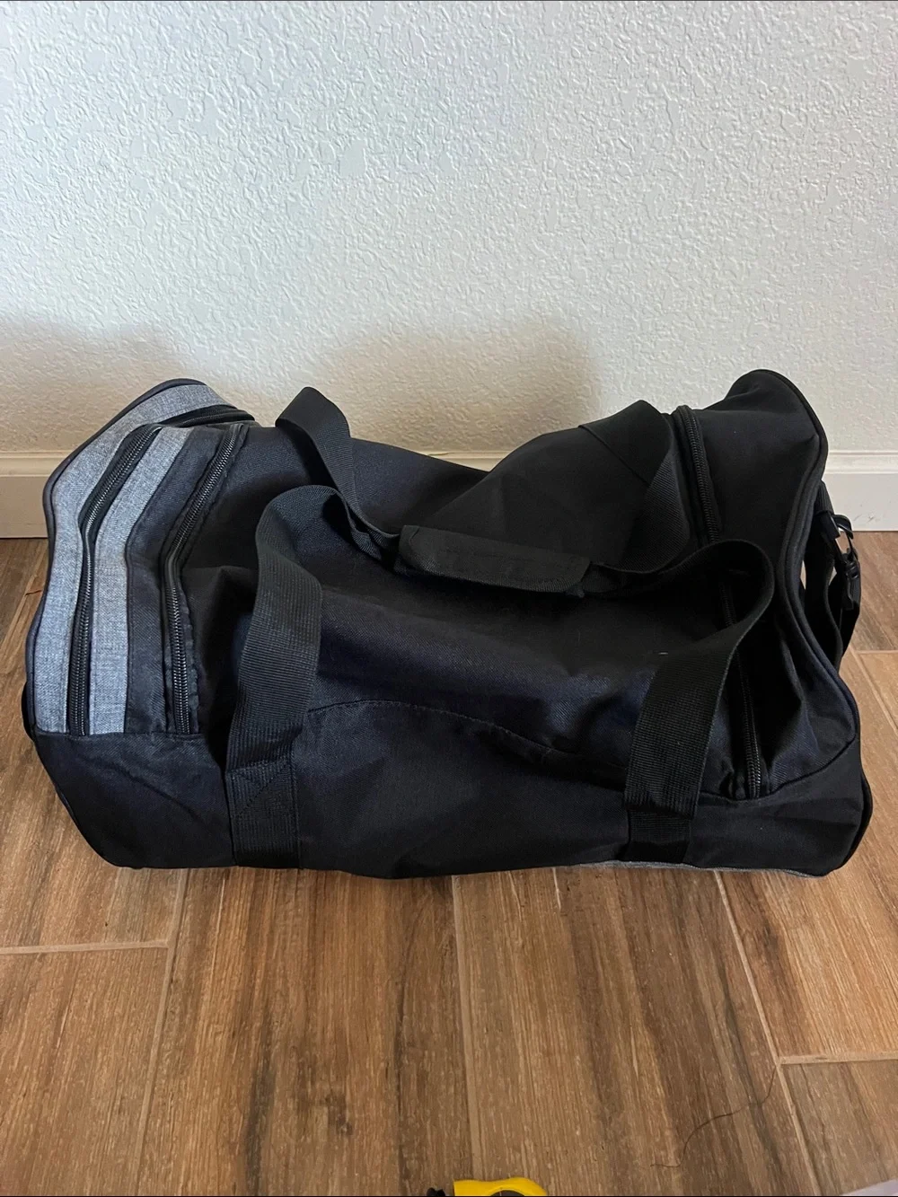 Swag Google cloud sada Black Men’s Duffel Bag travel gym 18x10x11 z4